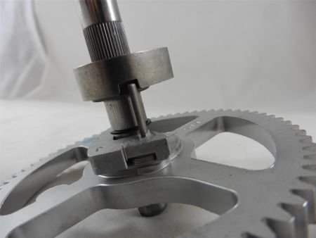 original Briggs Stratton Nockenwelle mit Dekompressionshebel 793880 Ventilstößel