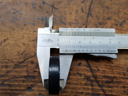 2 x Wellendichtring Seal für Tuff Torq Hydrostat Getriebe Achsen 19 32 8 mm K 46