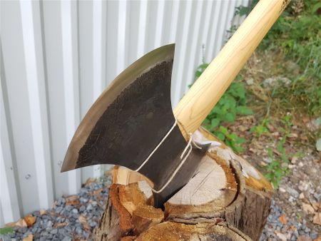 Gränsfors Bruk Wurfaxt Doppelaxt 74cm inkl. "Buch der Äxte" handgeschmiedet