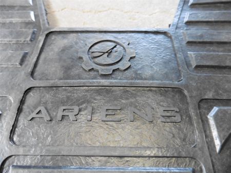 original Ariens IKON Fußmatte Gummimatte Schutzmatte Floor Mat X XL 42 52 60
