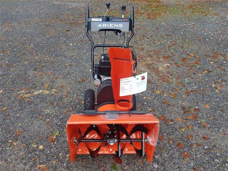 Preview: Ariens Benzin Schneefräse ST 24E Classic mit Elektrostart & Antrieb 6,5 PS 61cm