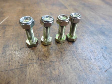 4 x Yanmar Scherbolzen mit Mutter Abscherbolzen Schneefräse Schneeschleuder