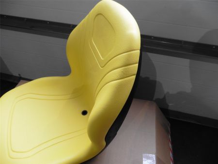 Preview: Sitz f. John Deere 48cm hohe Rückenlehne Gator XUV RSX Fairway Greens Mäher F910