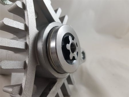 Messerspindel 6-Zahn linksgewinde für Husqvarna AYP McCulloch Lagerbock