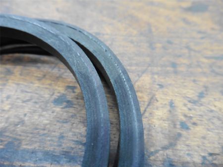 original Ariens Keilriemen Fahrantrieb Schneefräse Deluxe Platinum PowerBrush