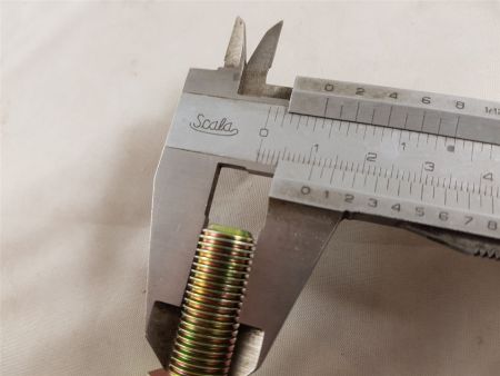 Kugelgelenk John Deere LX 172 176 178 F525 111 Kugelkopf Lenkung Spurstangenkopf