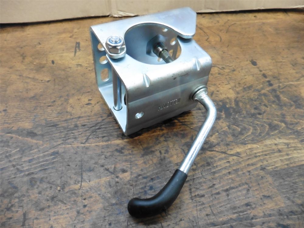 Knott Klemmschelle für Anhänger Stützrad 60mm Befestigung Klemmhalter verzinkt