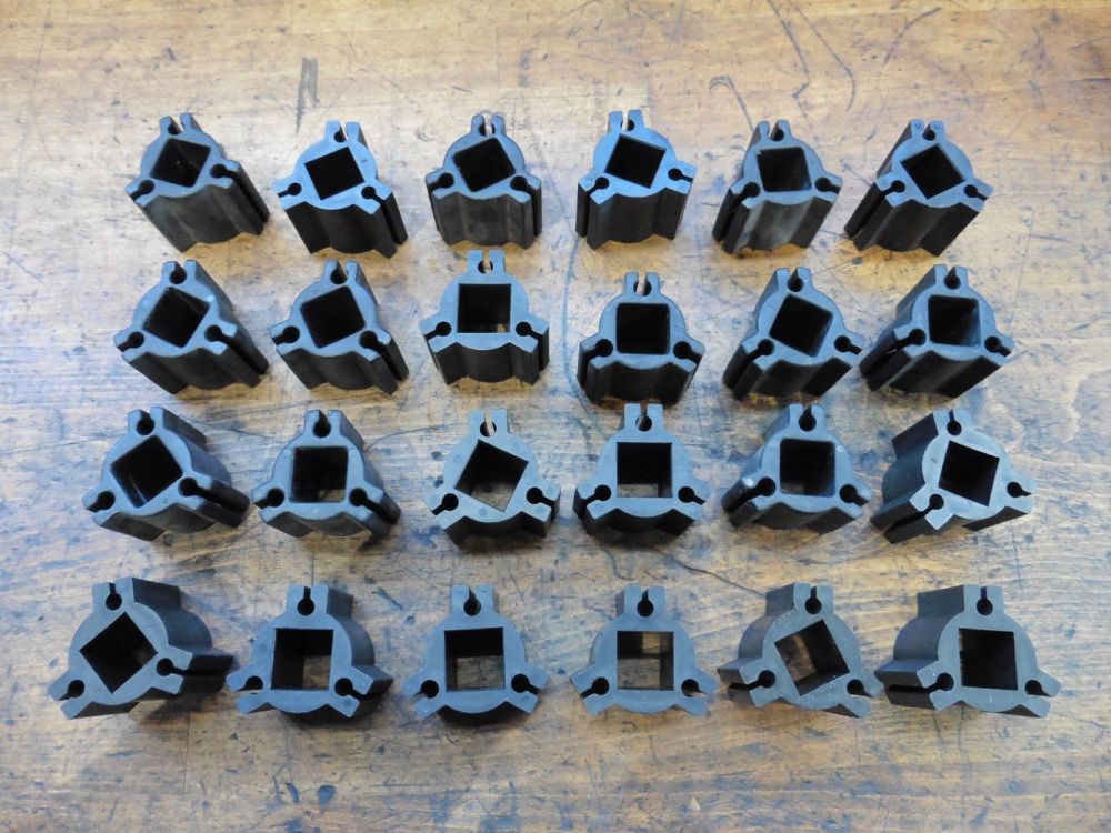24 original Echo Trak Park Kehrborstenhalter Halter Bürsten Borsten Kehrmaschine