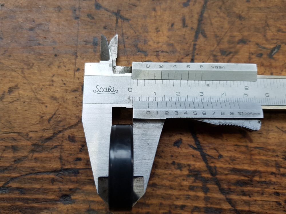2 x Wellendichtring Seal für Tuff Torq Hydrostat Getriebe Achsen 19 32 8 mm K 46