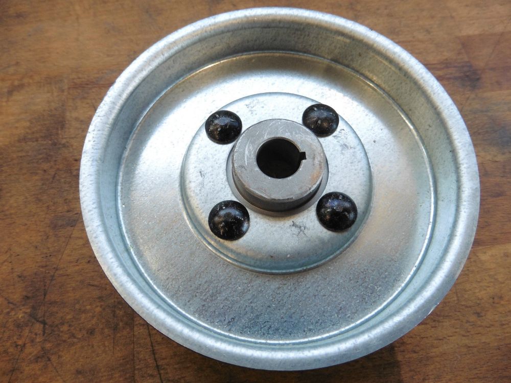 Antriebsscheibe Flansch für Reibrad Schneefräse Aufsitzmäher John Deere Snapper