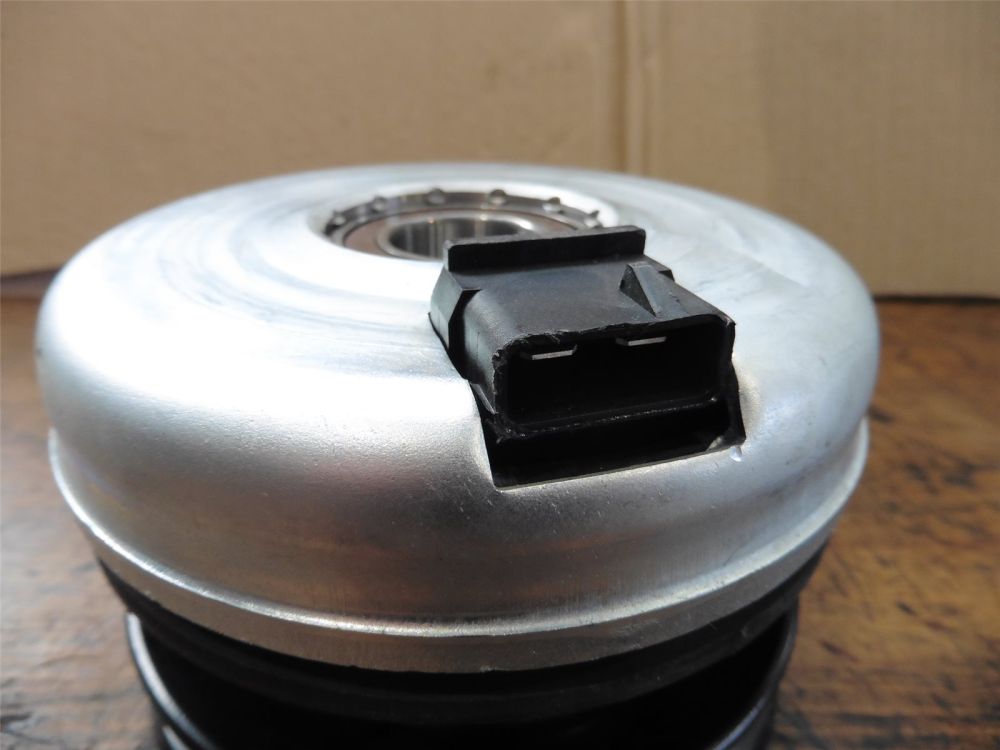 orig John Deere Magnetkupplung Mähwerkeinschaltung Elektrokupplung STX AM121972