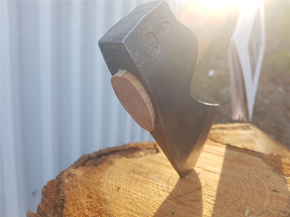 Gränsfors Bruk Wildmarksbeil Beil 415 34cm inkl. "Buch der Äxte" Handbeil
