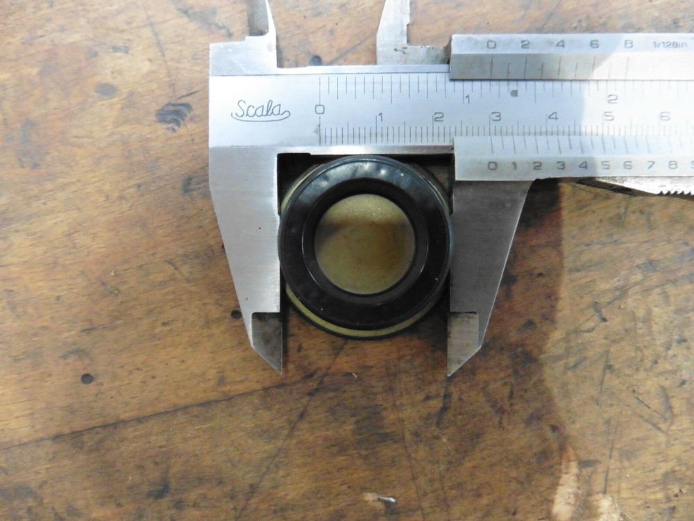 1 x Sealing Cap Dichtkappe Deckel für Tuff Torq Hydrostat Getriebe K 46 30 mm