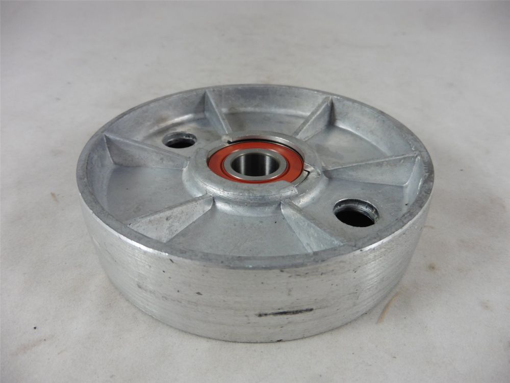 original STIGA Park Umlenkrolle Spannrolle Riemenscheibe Mähwerk Compact 320 720