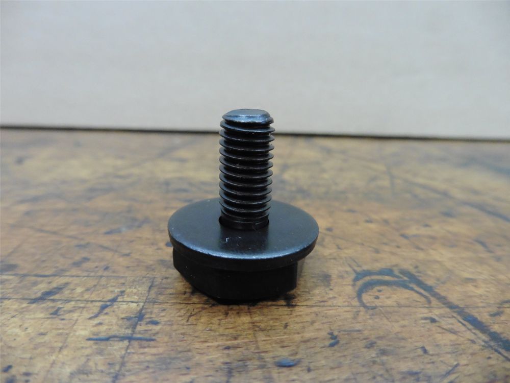 Bolzen Schraube Getriebe M 8 x 1,25 mm Linksgewinde pf Freischneider Stihl FS 80