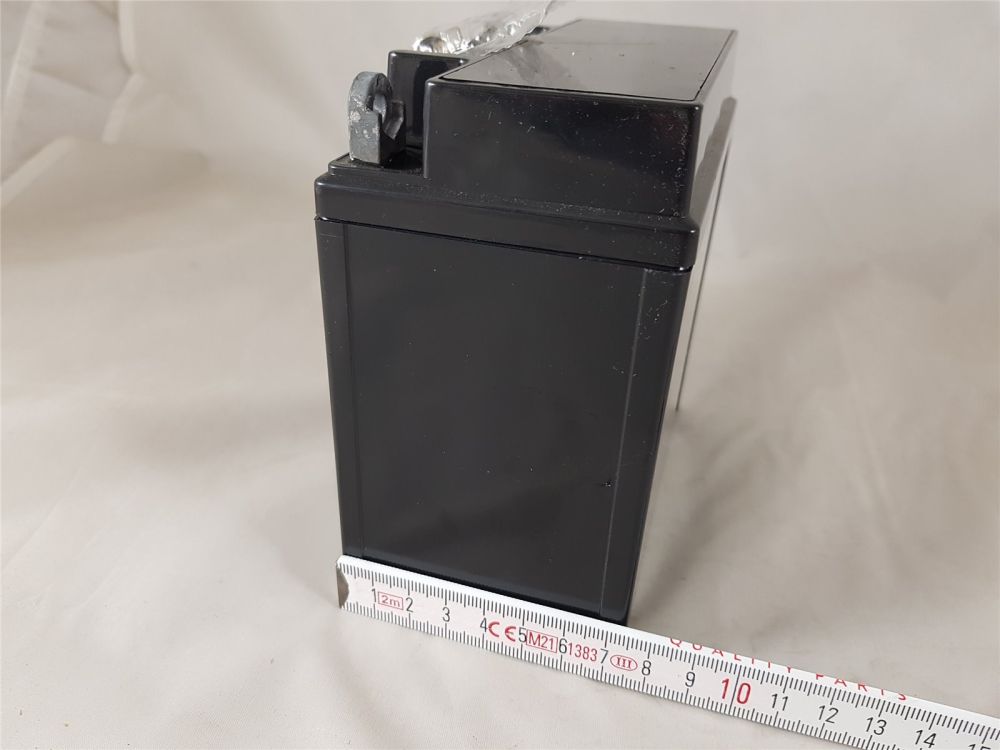 Starterbatterie Batterie für Schneefräse 12V 9Ah GT9L-BS 136x76x134mm Quads