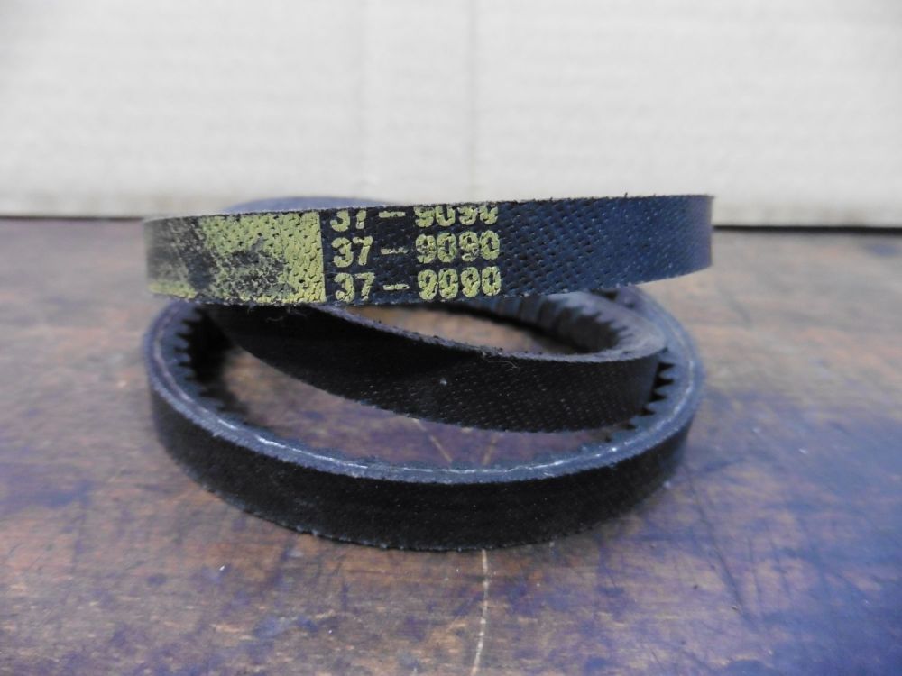 original Toro Keilriemen Fahrantrieb Schneefräse 521 522 421 3521 724 722 621